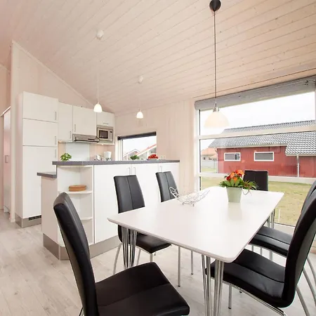 Nordisches Haus Mit Sauna Und Kamin *