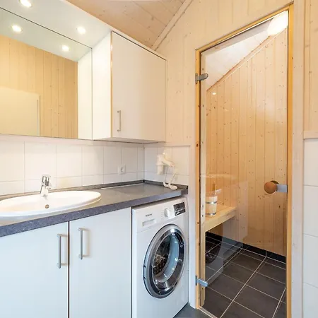 Nordisches Haus Mit Sauna Und Kamin *